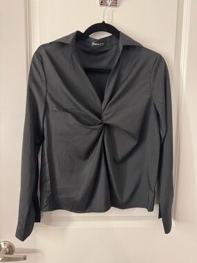 SHEIN solid twist-front long-sleeve blouse featuring a V-neckline Size Small